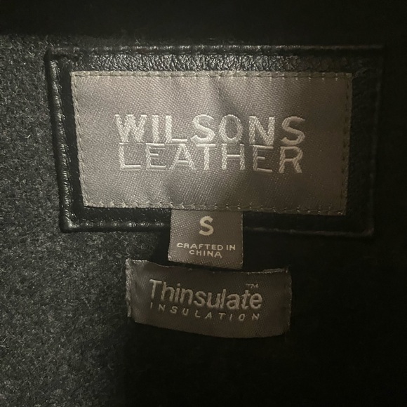 Wilsons Leather Black Thinsulate Jacket-Vintage in Mint condition - Picture 2 of 4